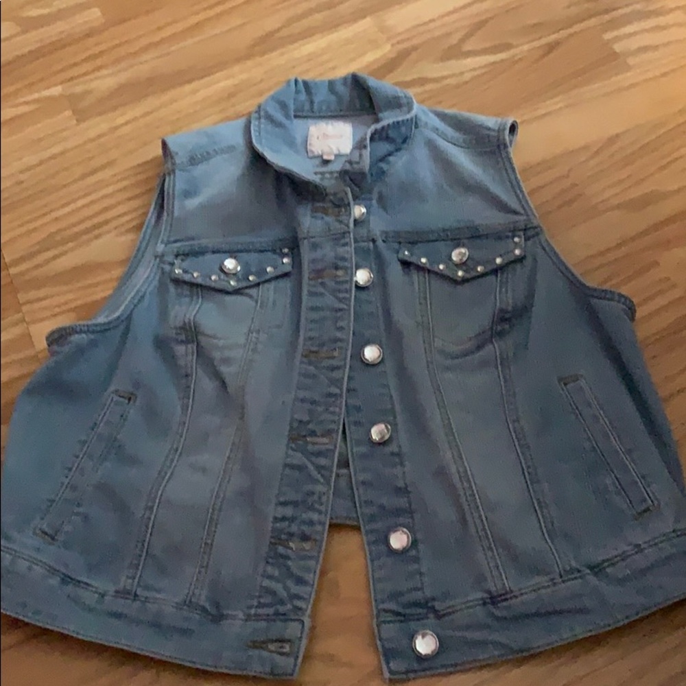 Jean Vest